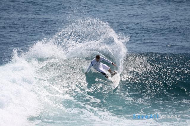 More Surfing — photo 18