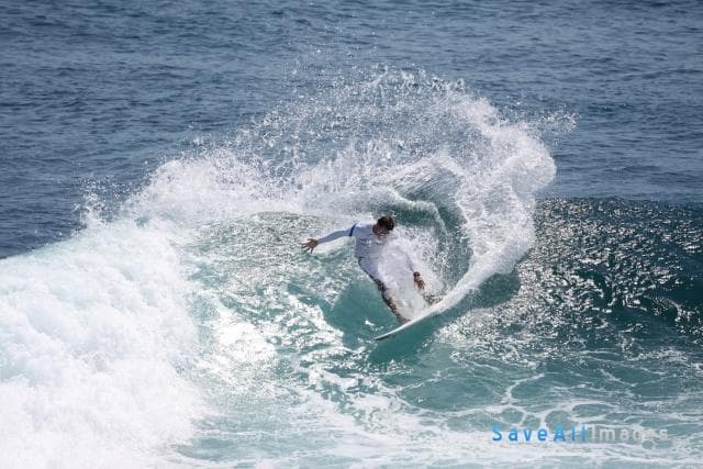 More Surfing — photo 17